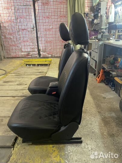 Продам сидения лада гранта с подогревом