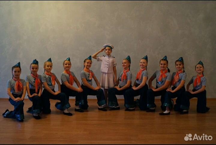 Костюмы матросов и капитана