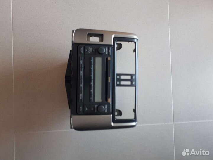 Головное устройство на prado