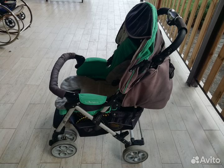 Коляска прогулочная