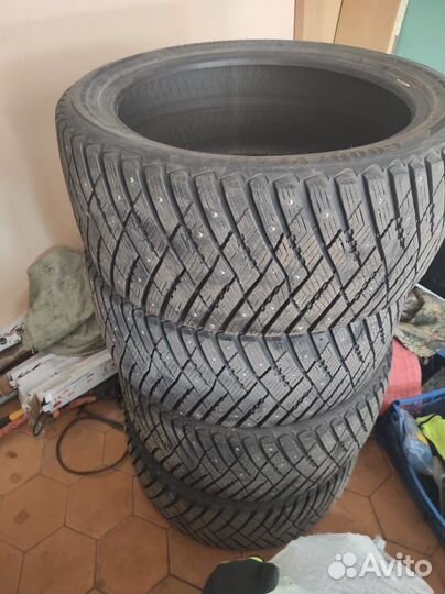 Goodyear Ultra Grip Ice Arctic 2 SUV 275/40 R20 106