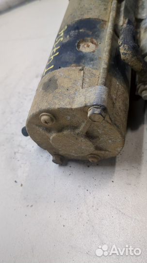 Стартер Mitsubishi Pajero / Montero