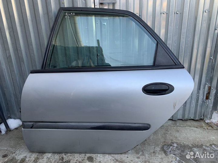 Дверь задняя левая Ford Focus 1 хетчбэк 1.8 eydk