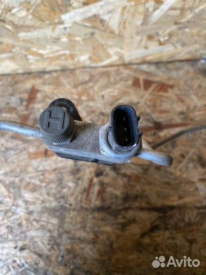 Трубка кондиционера Toyota Avensis