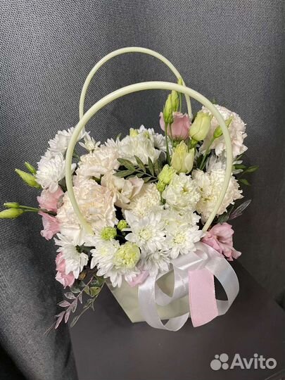 Цветы в коробке, букет цветов, доставка