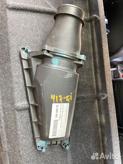 A2700900601 крышка воздушного фильтра gla200