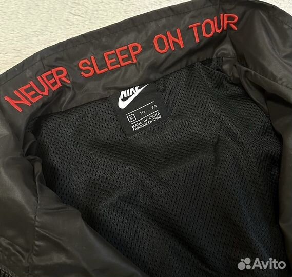 Ветровка мужская nike