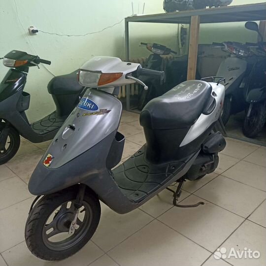 Скутер Honda Suzuki Yamaha
