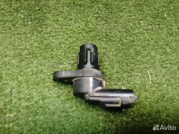 Датчик положения распредвала Ford Focus 3 CB8 1.6