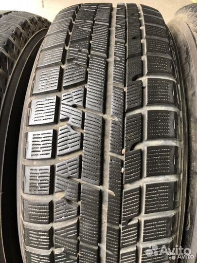 Yokohama Ice Guard IG50+ 215/45 R17