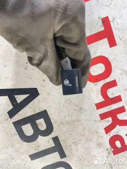 Кнопка обогрева сидений LADA Granta 2190 FL 1.6