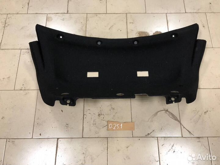 Обшивка двери багажника Mercedes-Benz E-Class W213