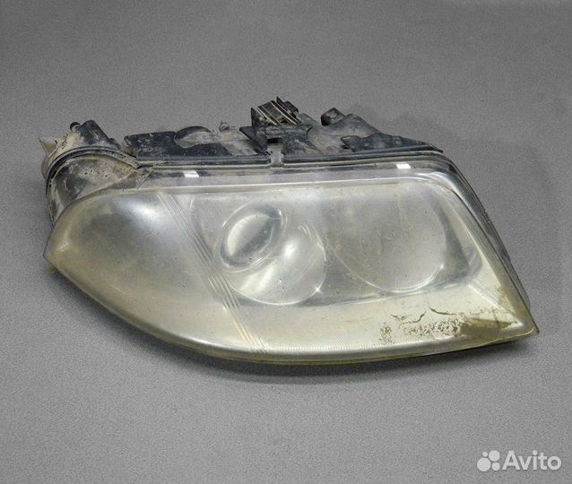 Фара правая VW Passat B5+