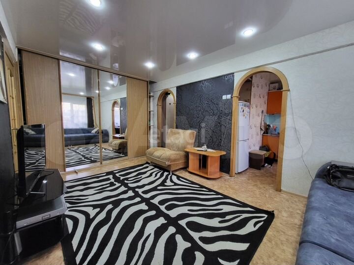 2-к. квартира, 44 м², 1/4 эт.