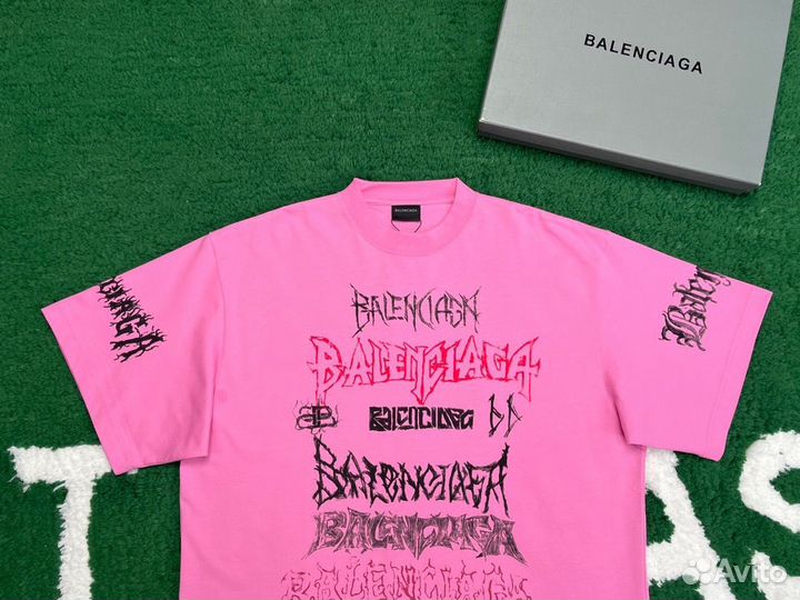 Футболка Balenciaga