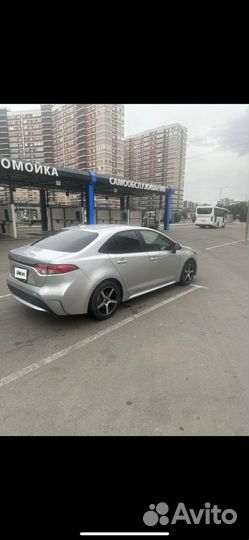 Toyota Corolla 1.8 CVT, 2019, 124 000 км