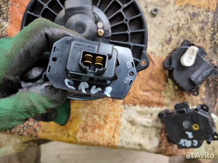 Резистор отопителя Honda CR-V 2 2001-2006