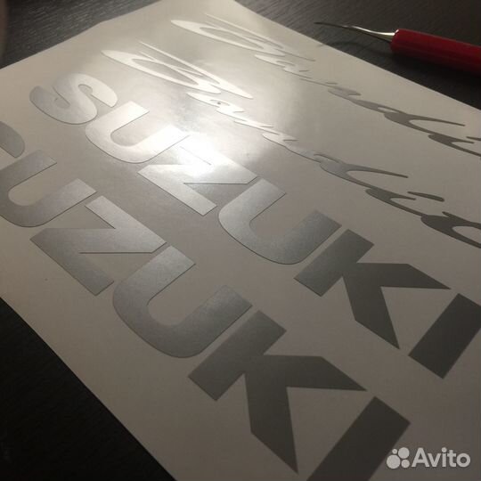 Изготовление наклеек для мотоциклов и транспорта