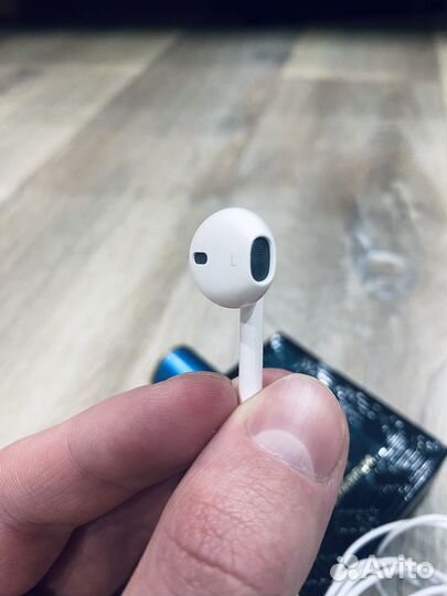 Наушники Apple EarPods (Lightning)