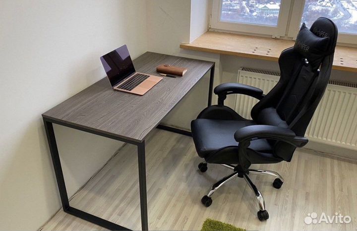 Стол в стиле лофт новый