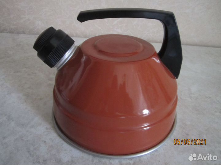 Чайник со свистком
