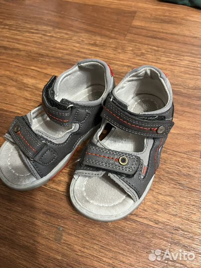 Сандалии для мальчика 23 размер