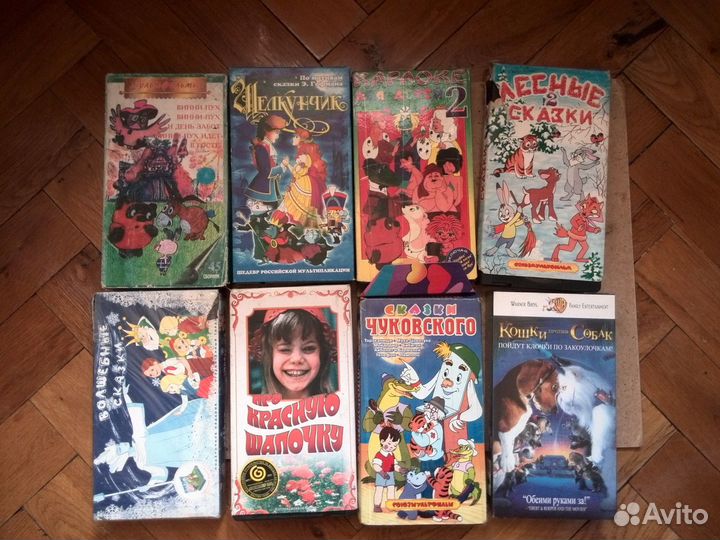 Видеокассеты VHS фильмы 39 штук цена за всё
