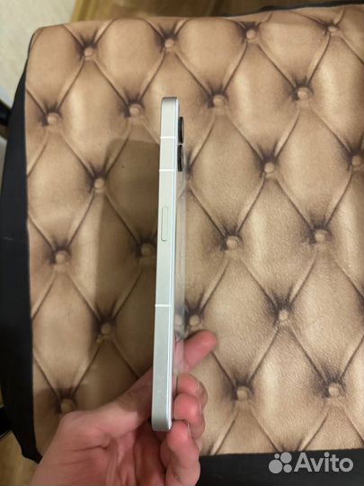 Nothing Phone 2, 12/256 ГБ