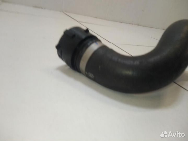 Патрубок радиатора охлаждения Infiniti Q50 V37