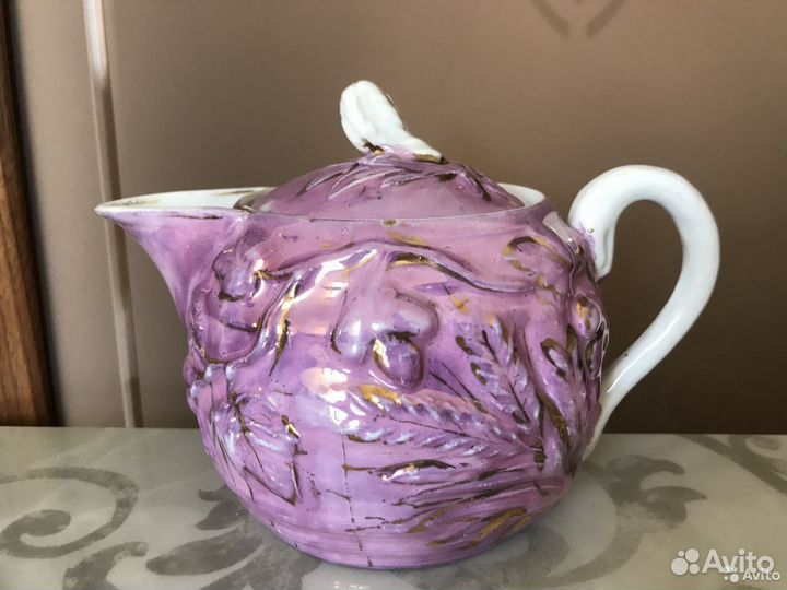 Антикварный молочник с крышкой Рельеф Храпунов