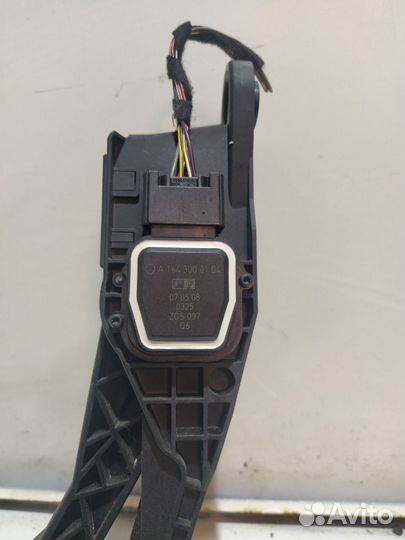 Педаль газа mercedes W164/251