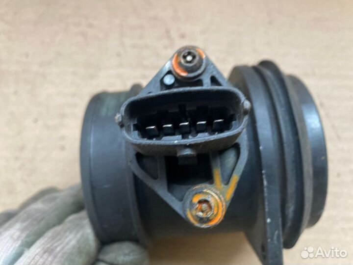 Датчик массового расхода воздуха Ford Focus 2 2.5