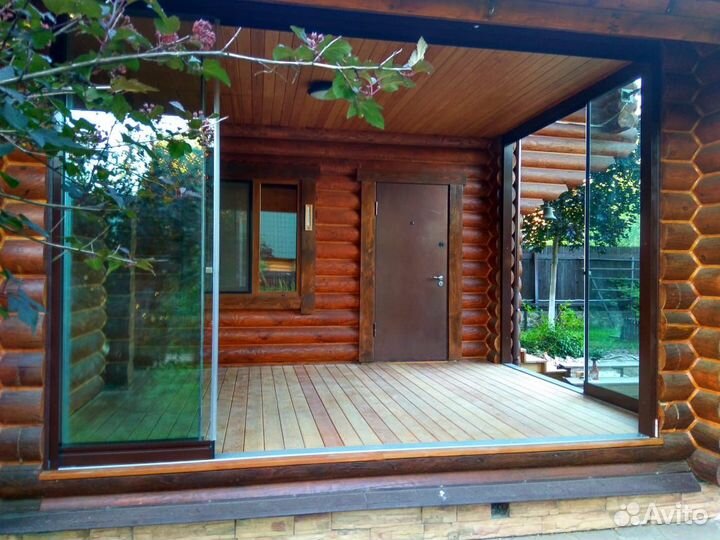 Безрамное остекление коттеджей