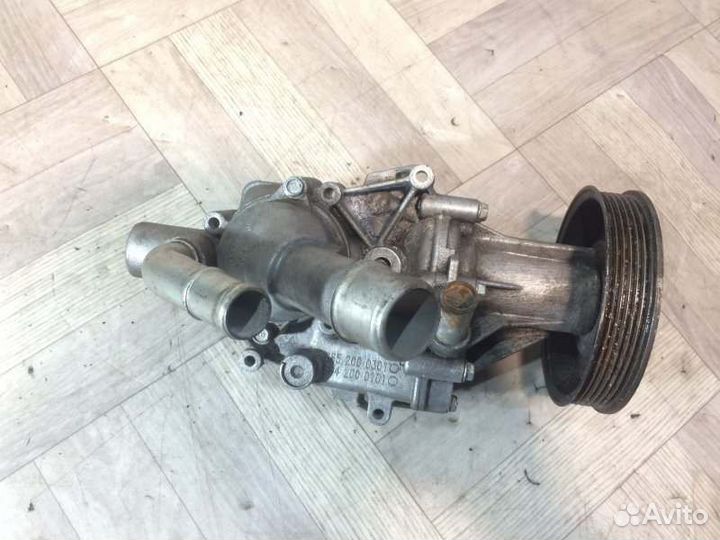 Насос водяной помпа Ssangyong Actyon sports D20DT