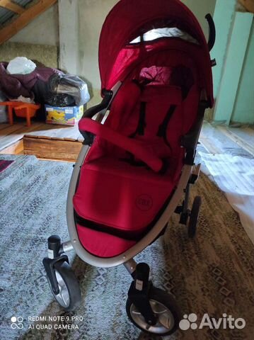 Прогулочная коляска