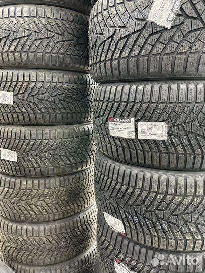 Yokohama BluEarth Winter V905 275/40 R21 и 315/35 R21