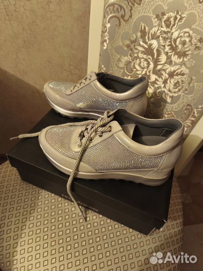 Полуботинки женские 37 размер