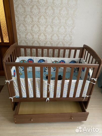 Кровать детская с автоукачивателем