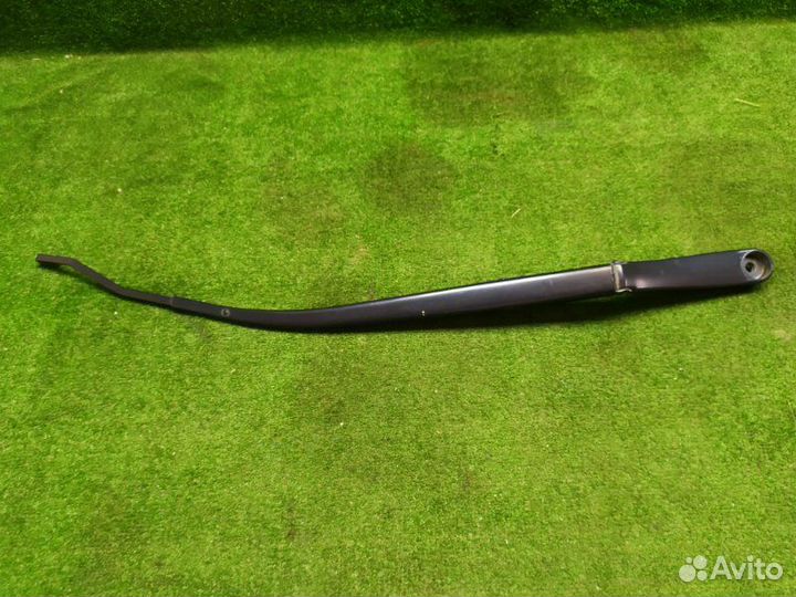 Поводок стеклоочистителя левый Hyundai Ix35 LM 2.0