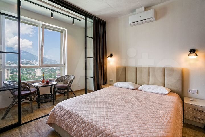 Квартира-студия, 40 м², 15/18 эт.