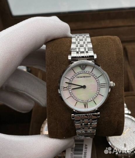 Женские часы Emporio Armani