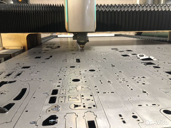 Лазерная резка трубы и листового металла