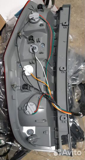 Фонарь Задний Grand Starex 924024H040