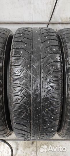 Bridgestone Ice Cruiser 5000 215/60 R16