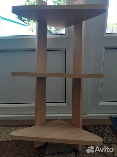 Полочки для цветов