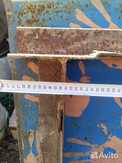 Дверца в угольник