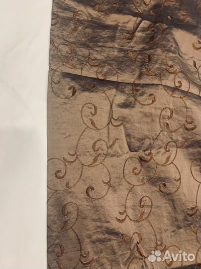 Ткань тафта плотная с вышивкой