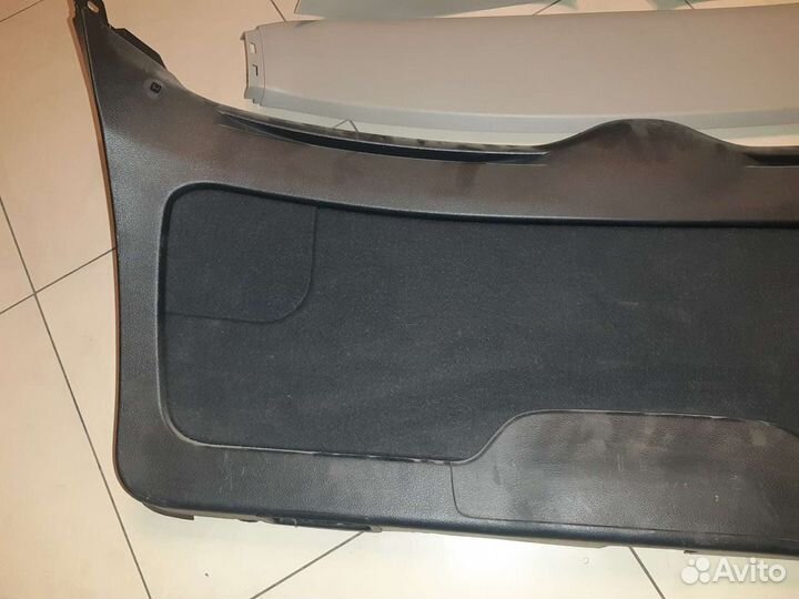 Обшивка 5-й двери Subaru Outback 2007 г.в