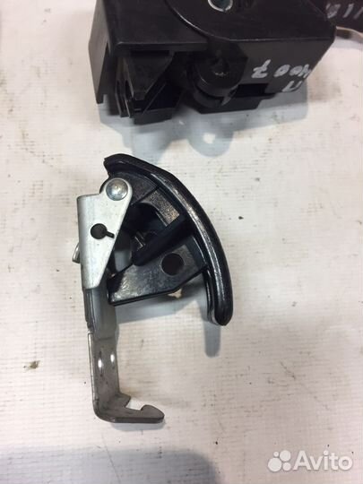 Тросик лючка Пежо 4007