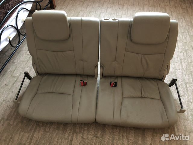 Третий ряд Toyota Land Cruiser Prado 120